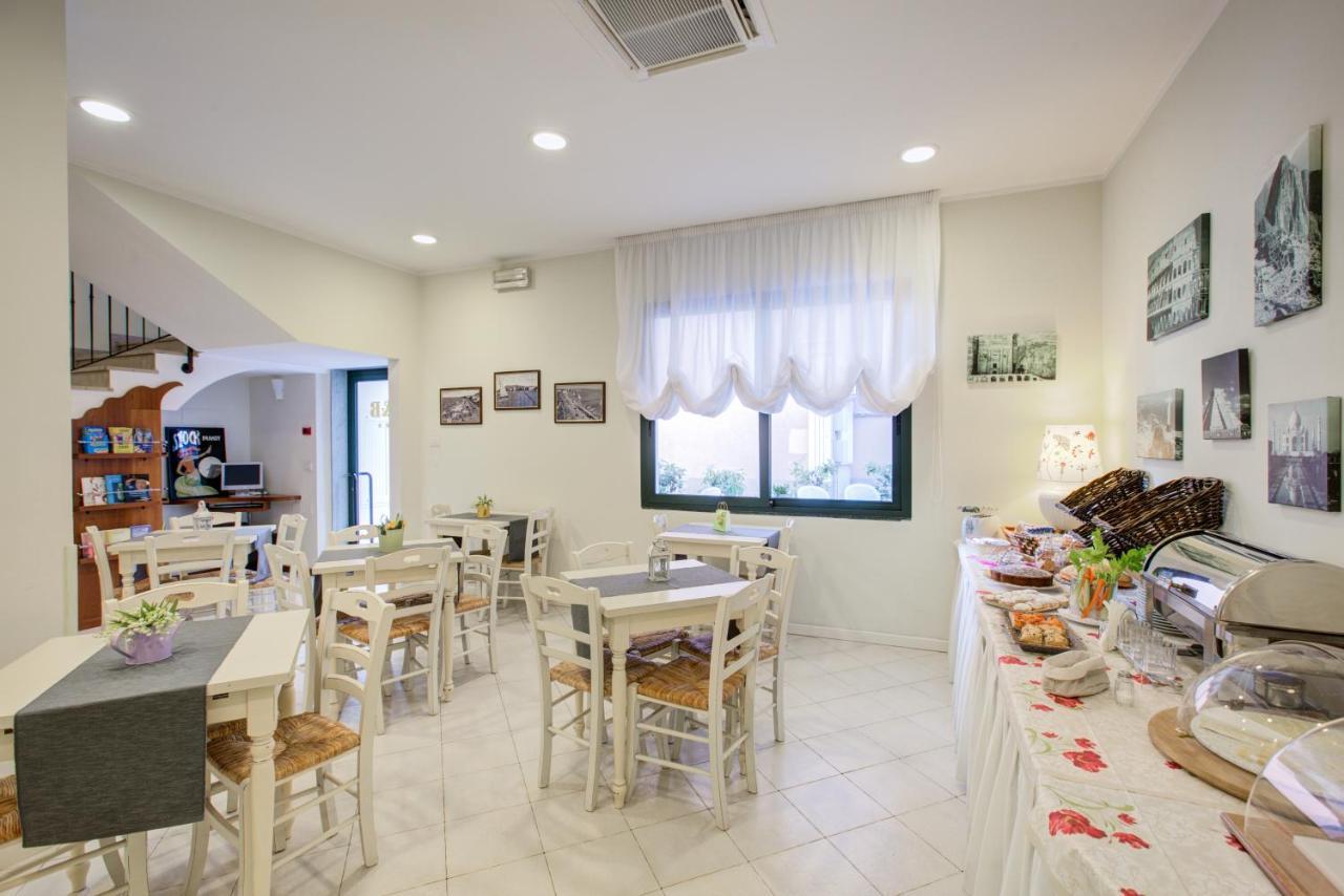 B&B Tres Jolie Cattolica Exterior photo